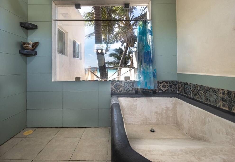 Oceanfront Casita Coral Apartment Chelem Bagian luar foto